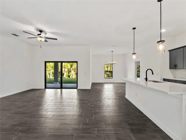 Kitchen/Living Room