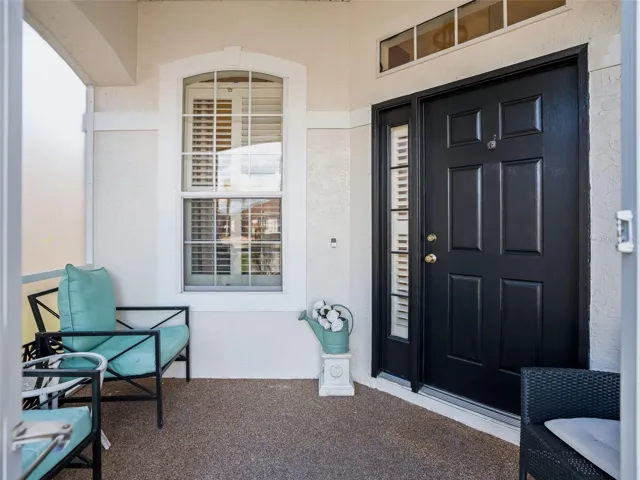 Front Door w/Side Light