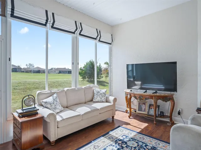 Florida Rm w/Laminate Flooring