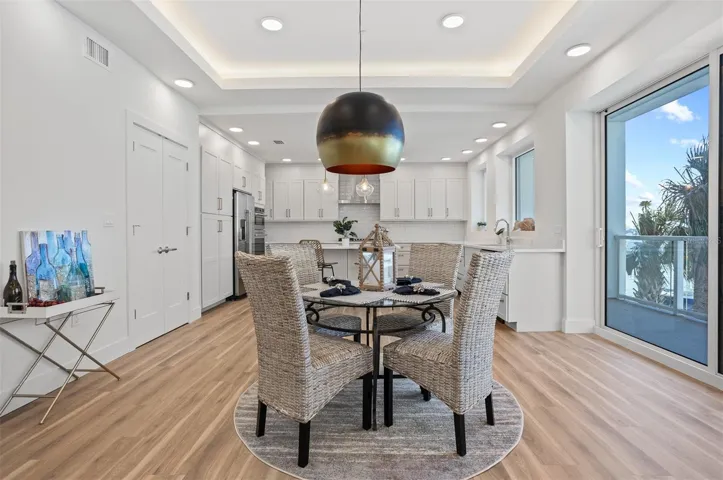 Dining area with views, views, views