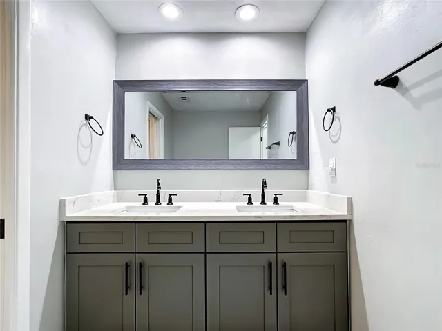 Primary En Suite