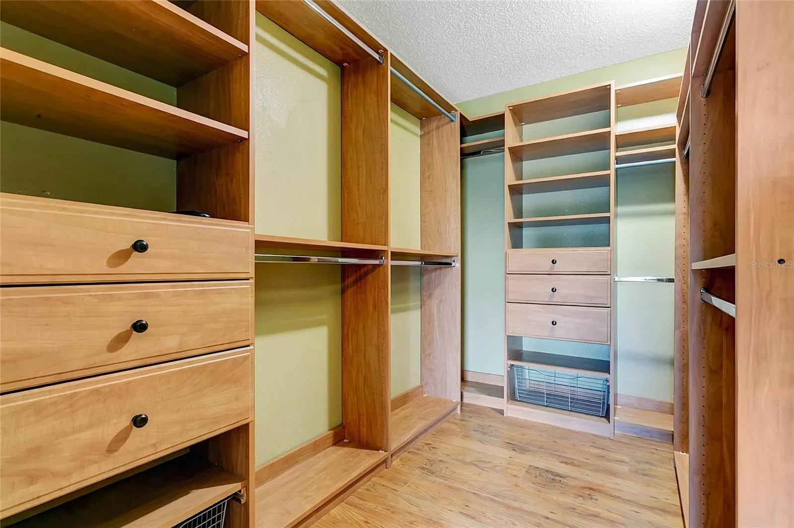 Custom Primary Closet