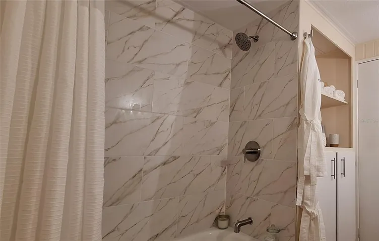 Guest  shower