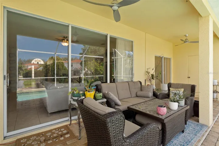 Covered lanai with extra space