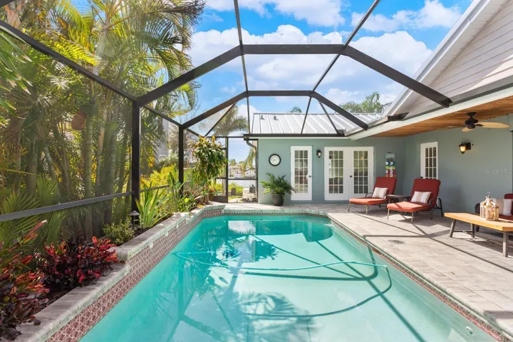 Private pool