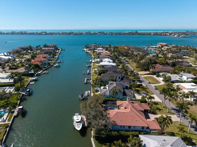 Welcome to 7637 Cove Terrace, Sarasota, FL, 34231. Located in Southpointe Shores with direct deep water access