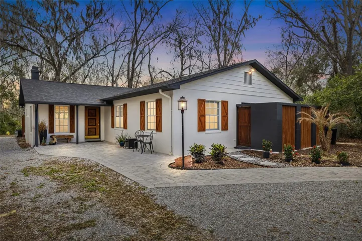 Welcome to 6906 Valrie Lane