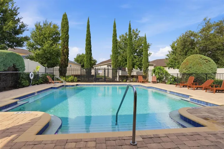 Community pool
