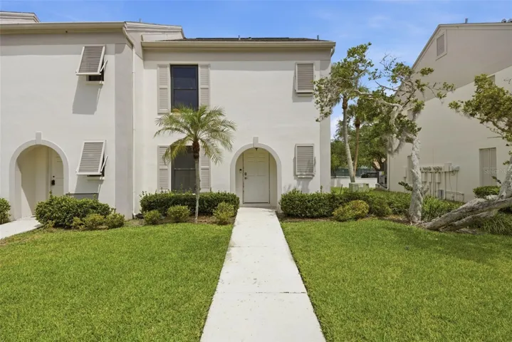 Completely remodeled end unit.