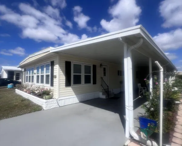 carport covered parking