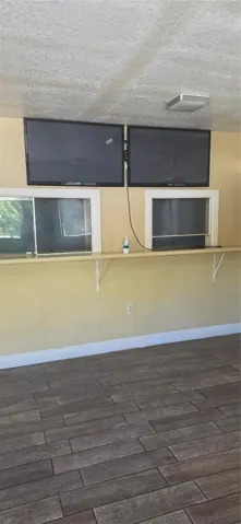 SERVING AREA/CUSTOMER SERVICE