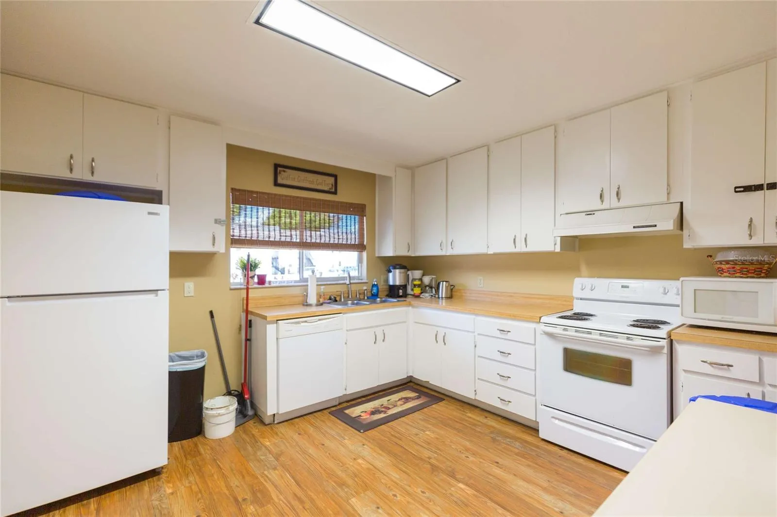 Clubhouse Kitchen
