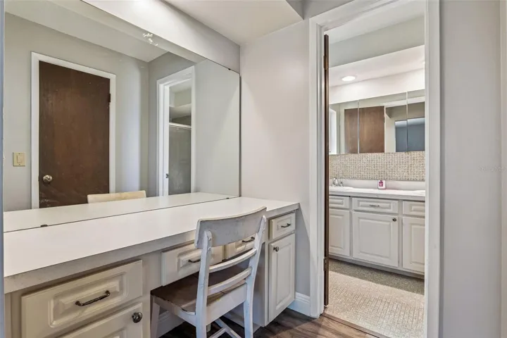 Powder room in Master