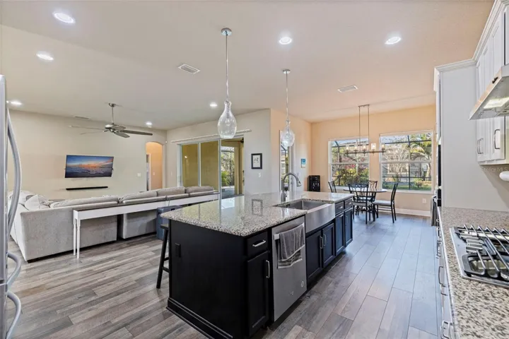 Kitchen 4