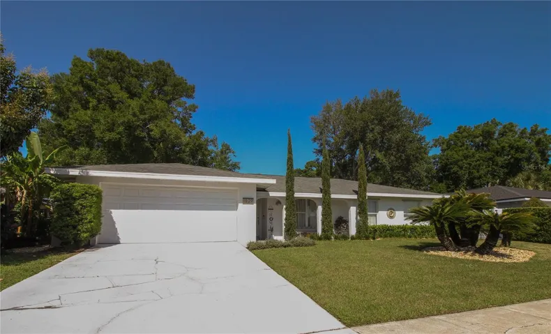 !529 Glastonberry Road