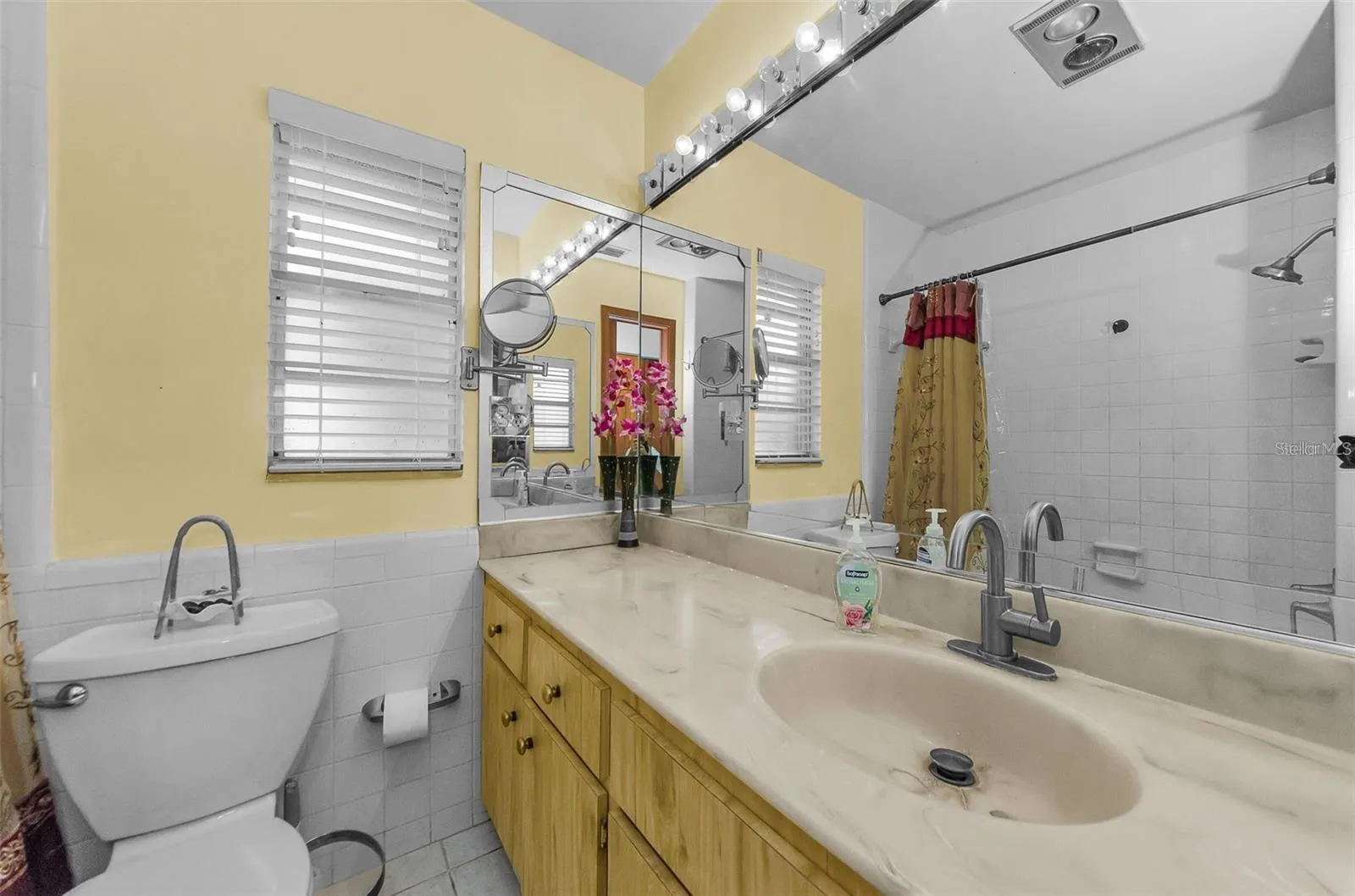 Front Hall bathroom