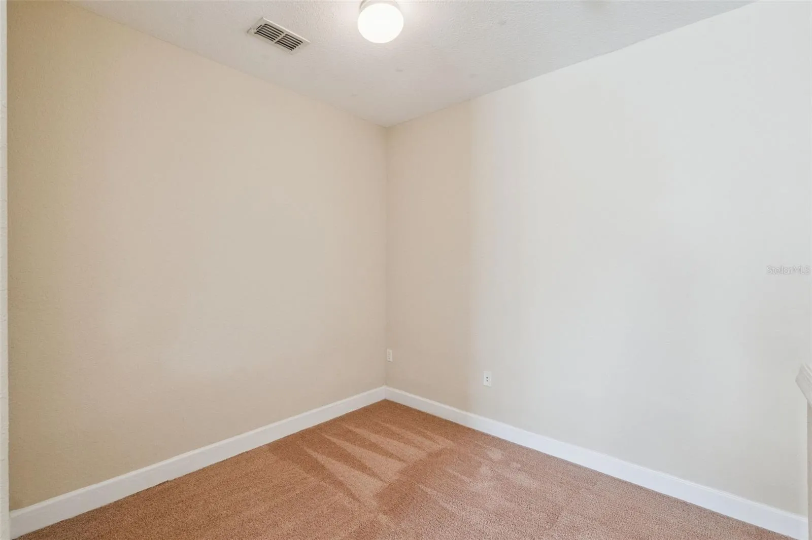 Small Loft (2nd loft space)