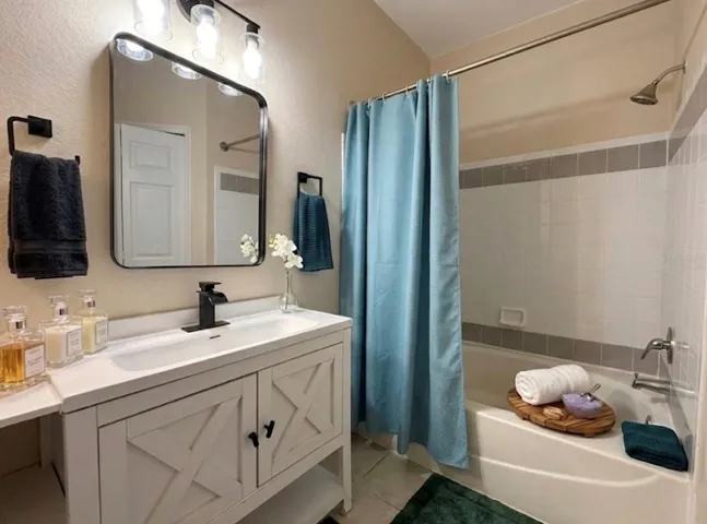 Virtually Staged