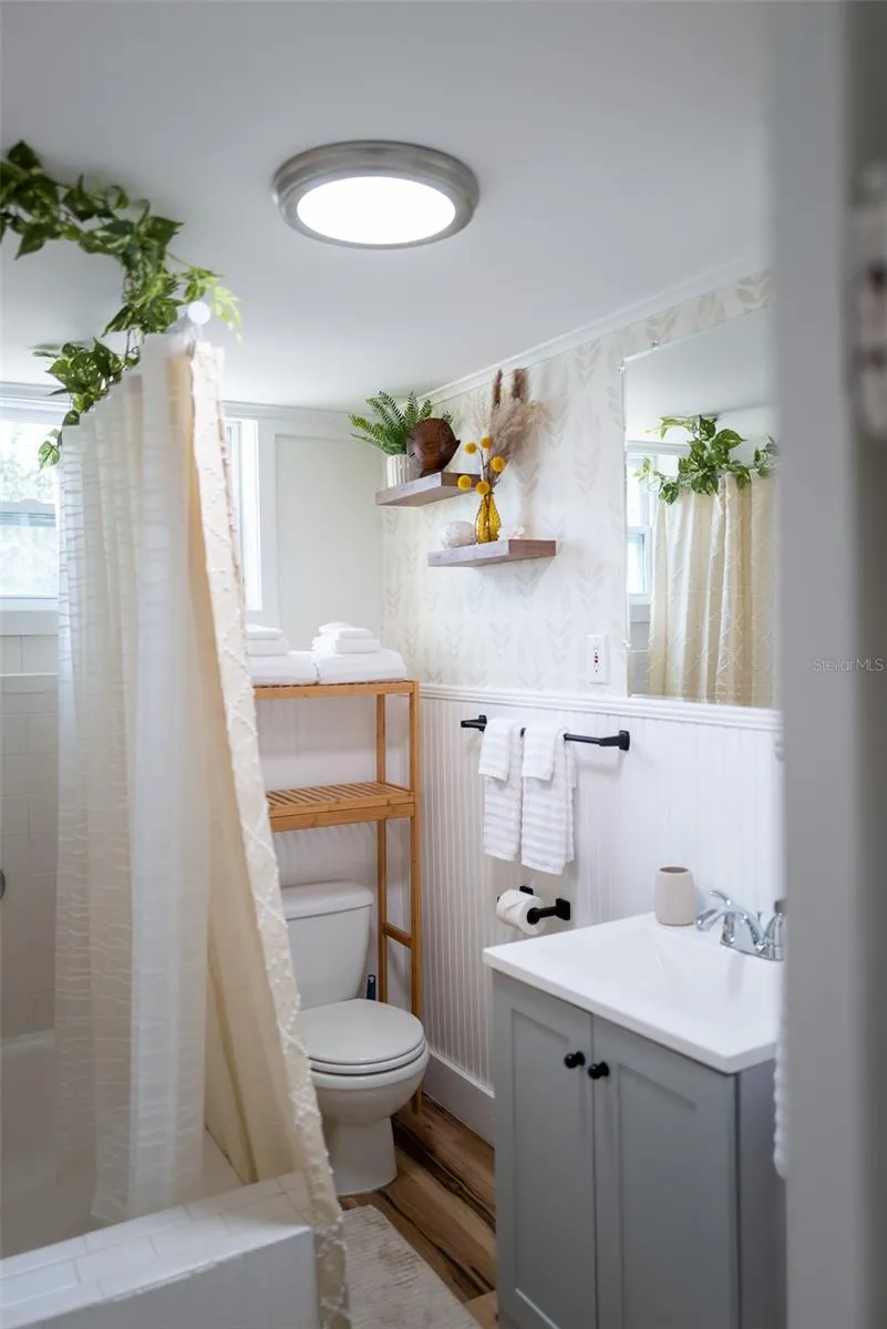Owners bath