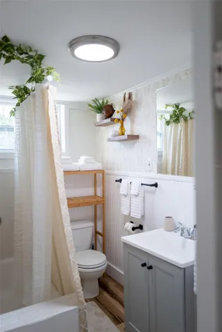 Owners bath