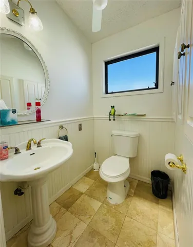 MASTER BATH VIEW 1