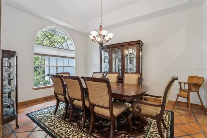 Dining room off kitchen