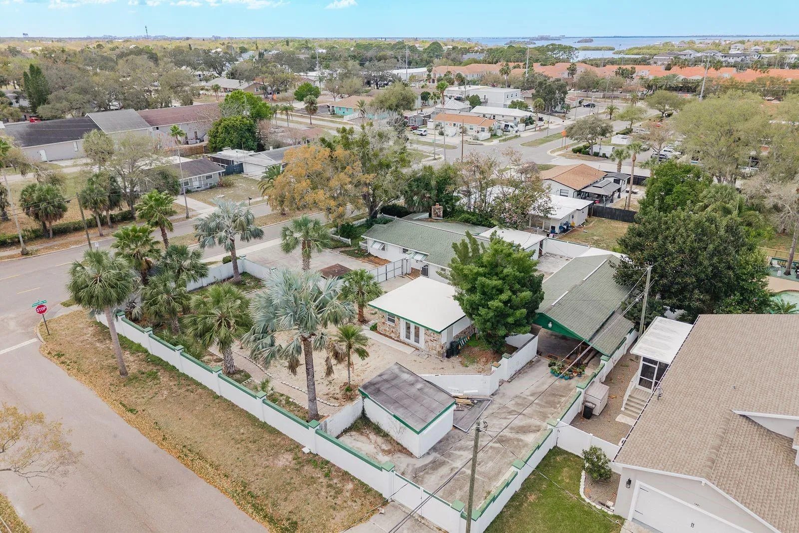 Oversized corner lot
