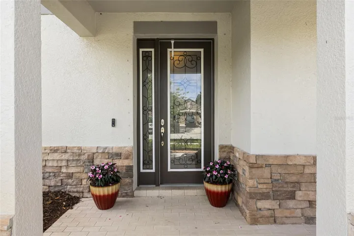 Covered Front Entryway