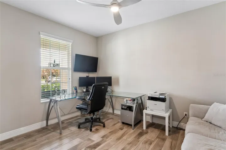 Home Office/Flex Space