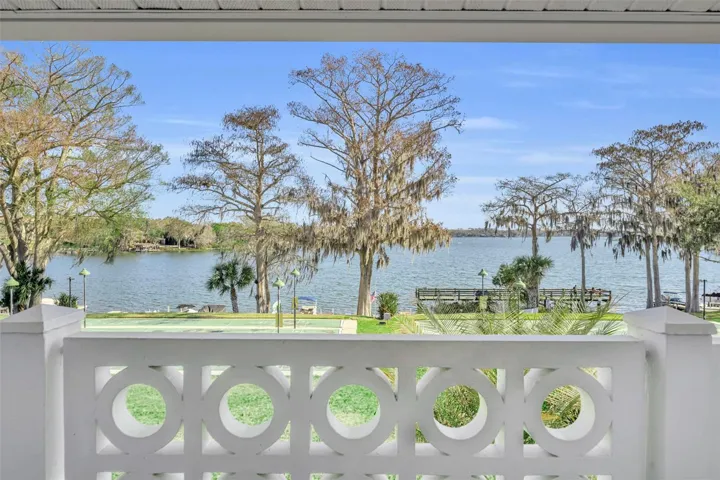 Lakefront Condo on Lake Maitland