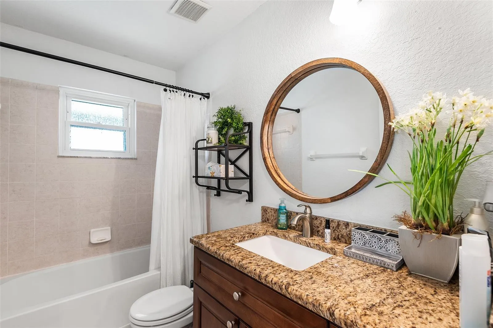 Second Full Bathroom