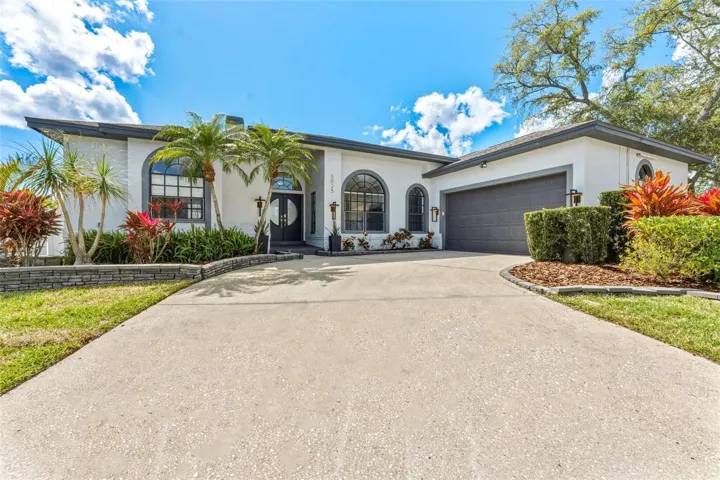 Welcome to 3025 Key Harbor Dr!