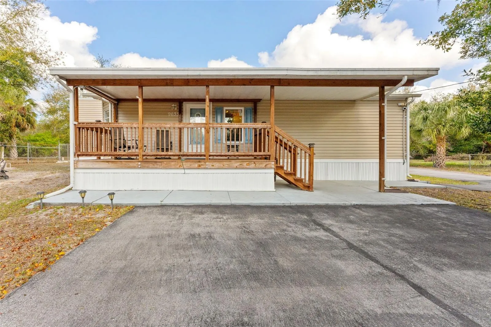 Welcome to 9633 Jim St