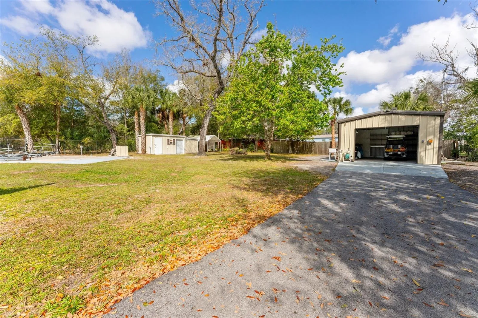 Detached Garage/Workshop