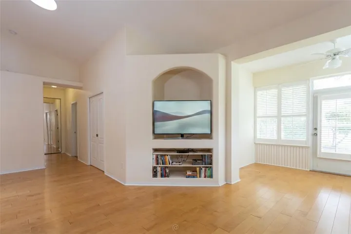 Fireplace - virtually staged