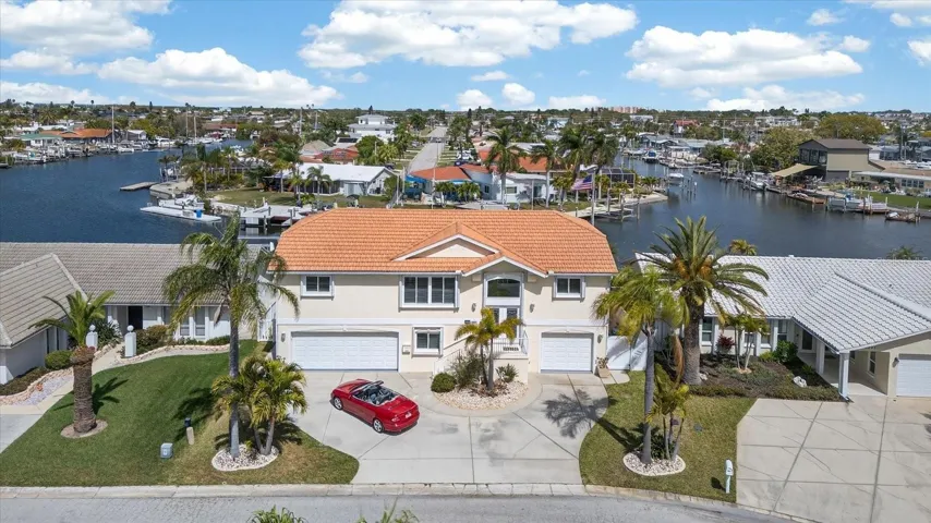 Imagine living here! Perfect location!