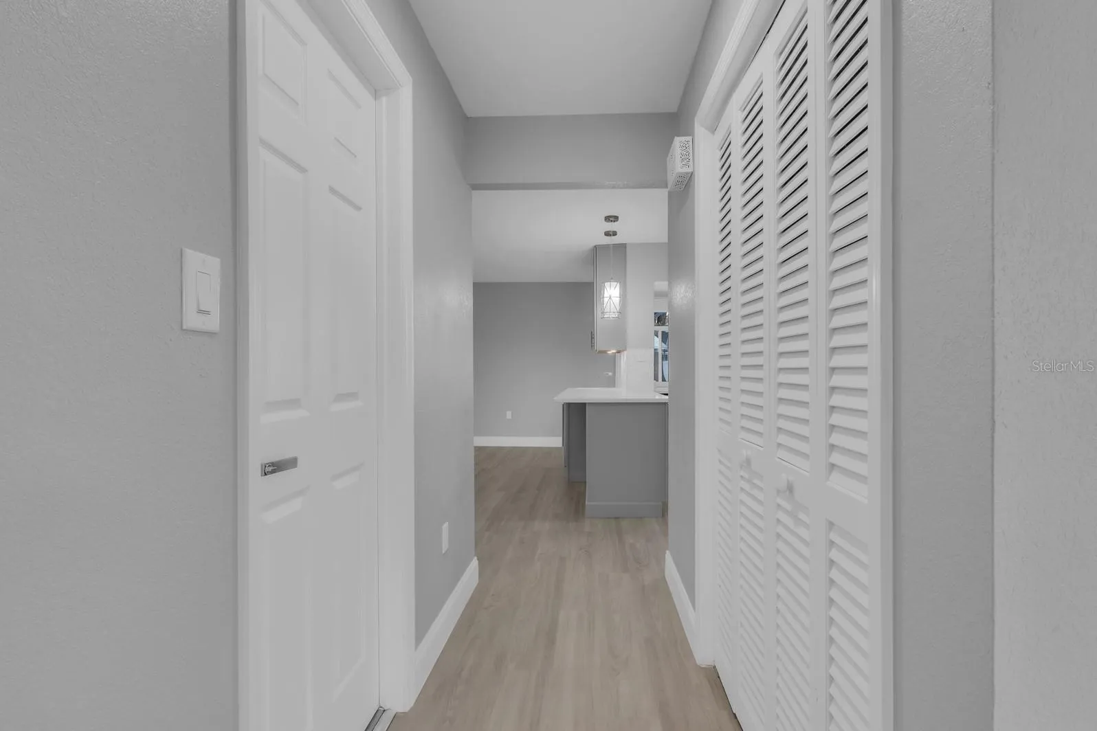 FOYER-GARAGE-KITCHEN