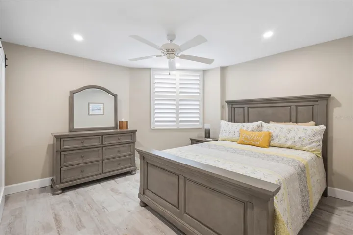 Guest bedroom