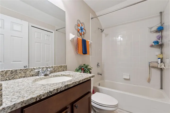 2nd floor ensuite bathroom