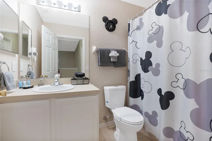 Guest Bathroom Upstairs