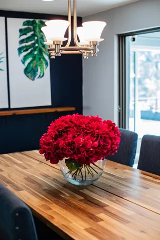 Dining detail