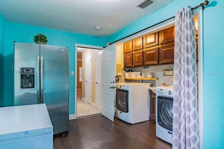 Laundry room access to in-law suite