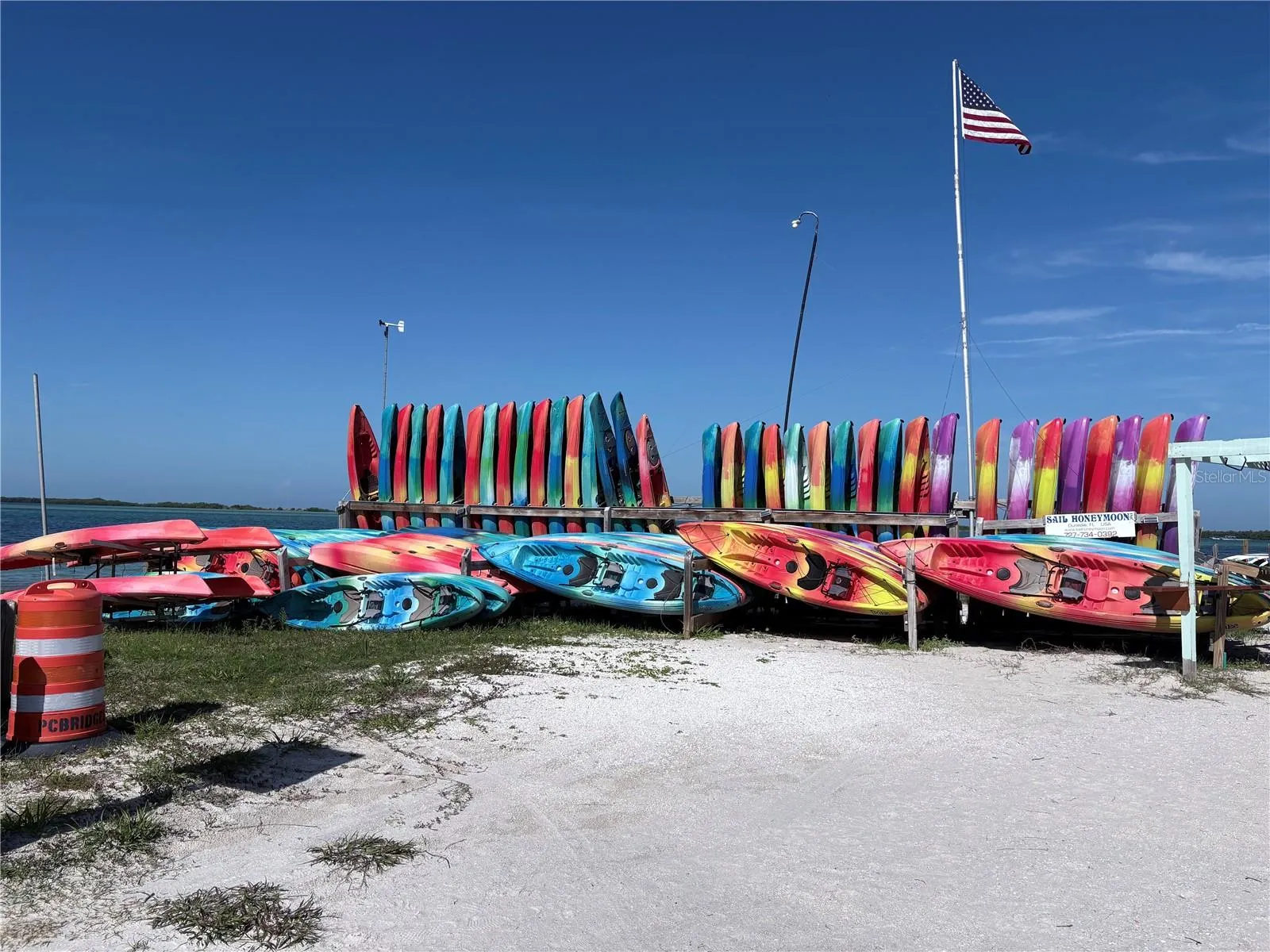 KAYAKS AVAILABLE ON CAUSEWAY
