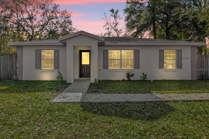 1240 NE 20th St, Ocala, FL 34470