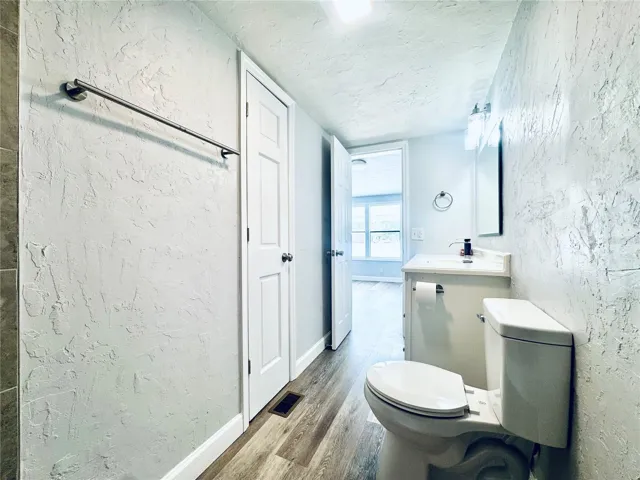 Primary bathroom with linen closet