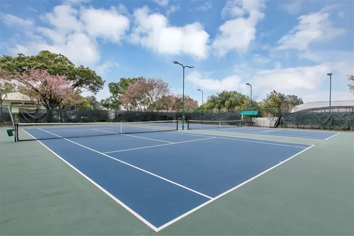 Community Tennis Courts