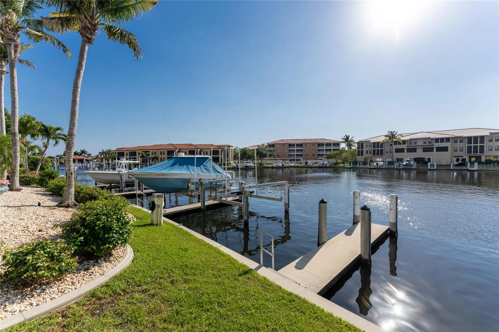 24'" Dock, 20 minutes to Charlotte Harbor via Buckley Pass