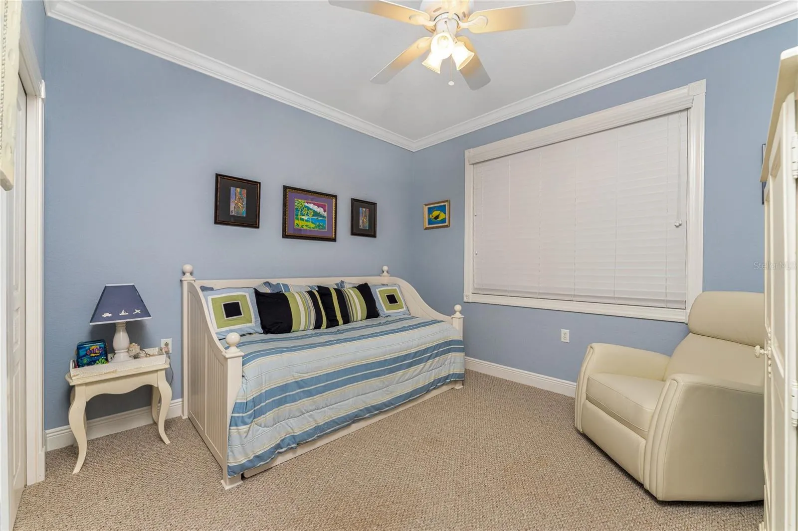 Coastal charm meets comfort — your guests will feel right at home from the moment they walk in.