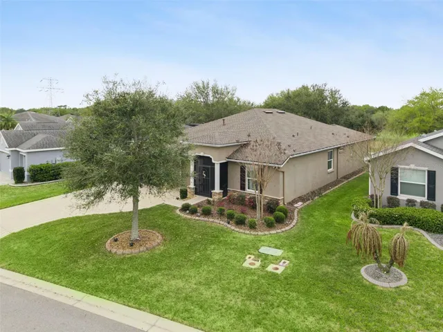 Perfect curb appeal.