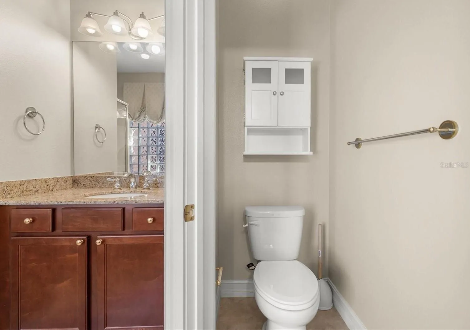 primary bath water closet